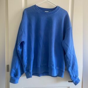 Aritzia cozy sweatfleece crewneck
